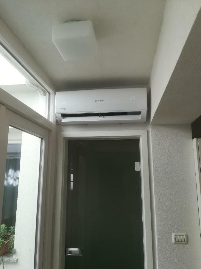 Apartma Zalka Izola Luaran gambar