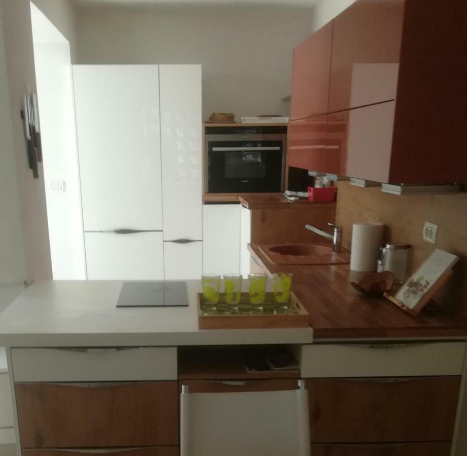 Apartma Zalka Izola Luaran gambar
