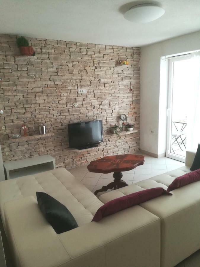 Apartma Zalka Izola Luaran gambar