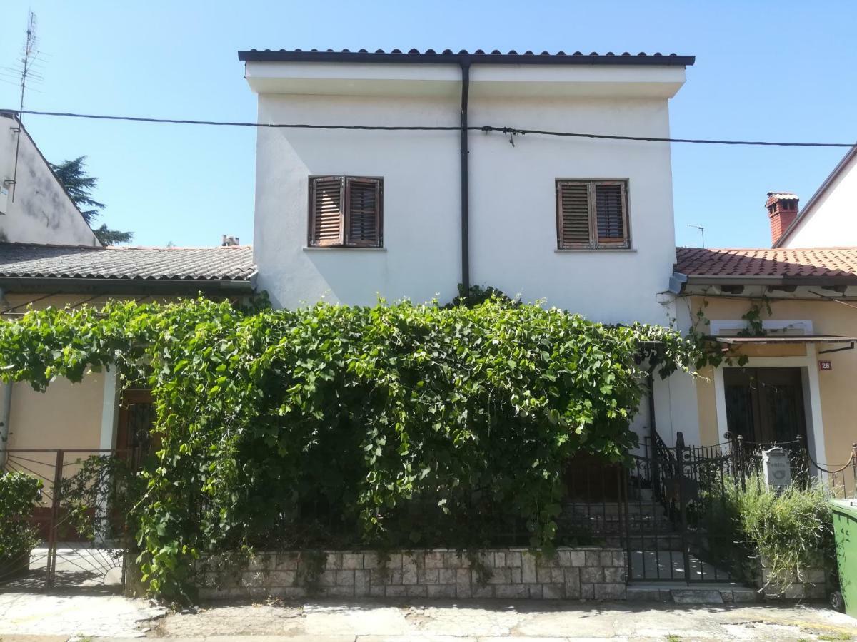 Apartma Zalka Izola Luaran gambar