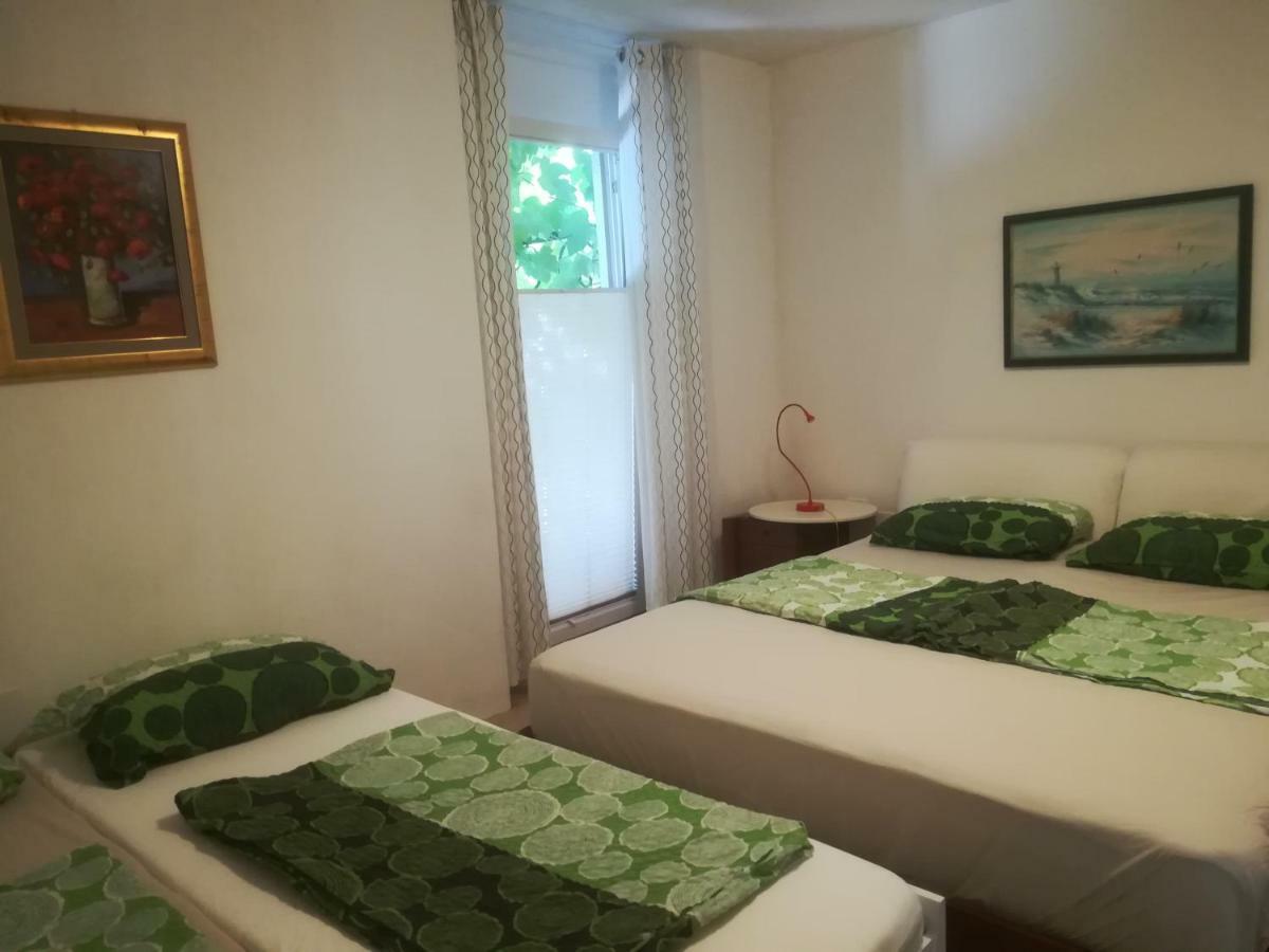 Apartma Zalka Izola Luaran gambar